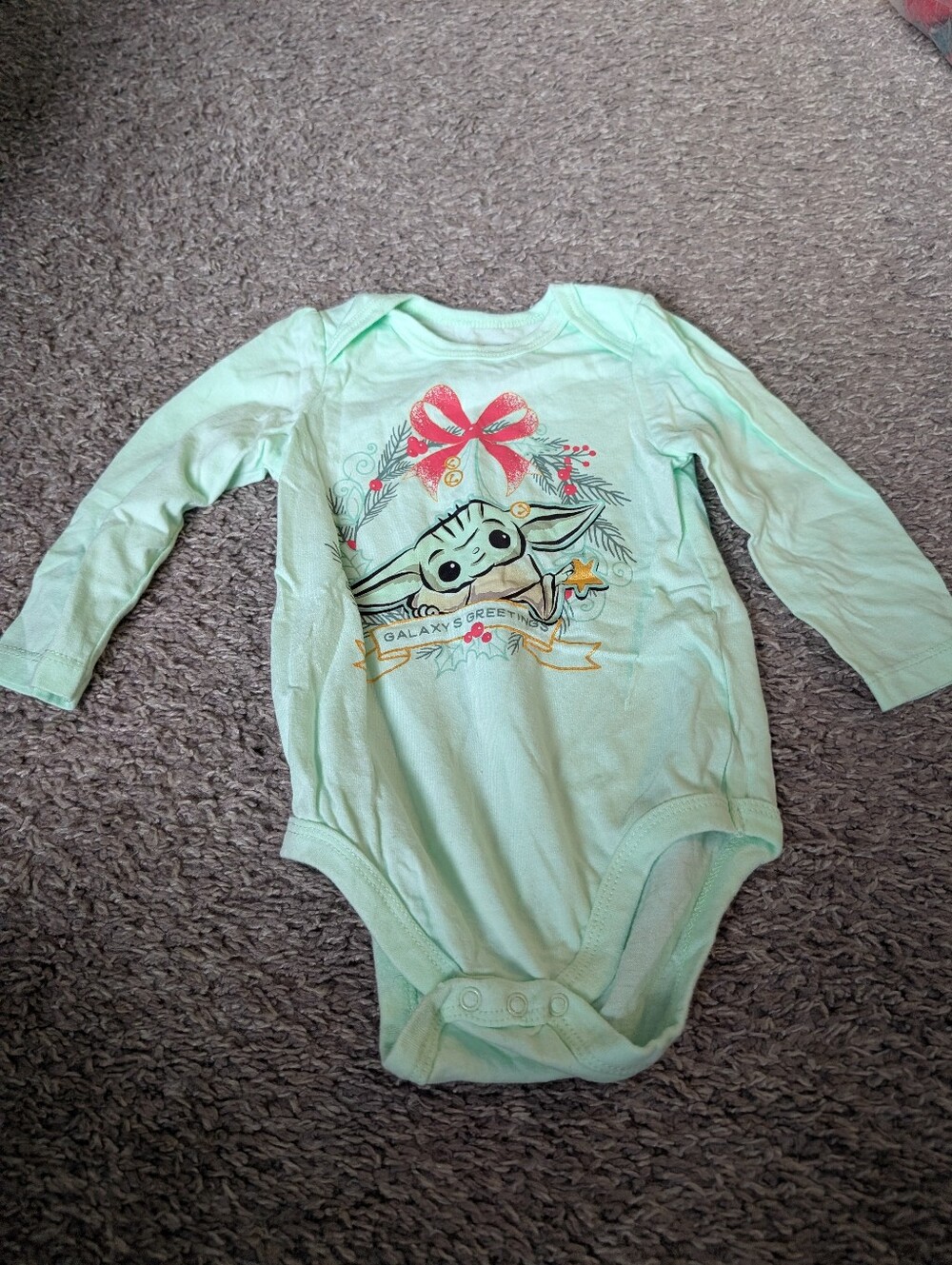 Star Wars Mint Green Tee with Pink Graphic